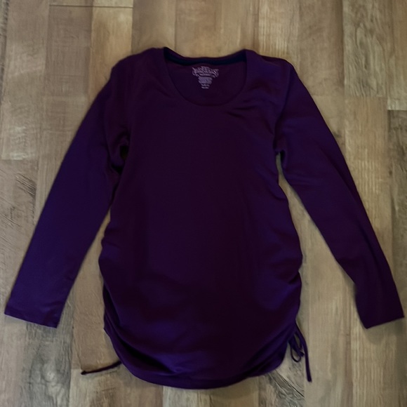 Bundle of maternity long sleeve shirts - Picture 9 of 9